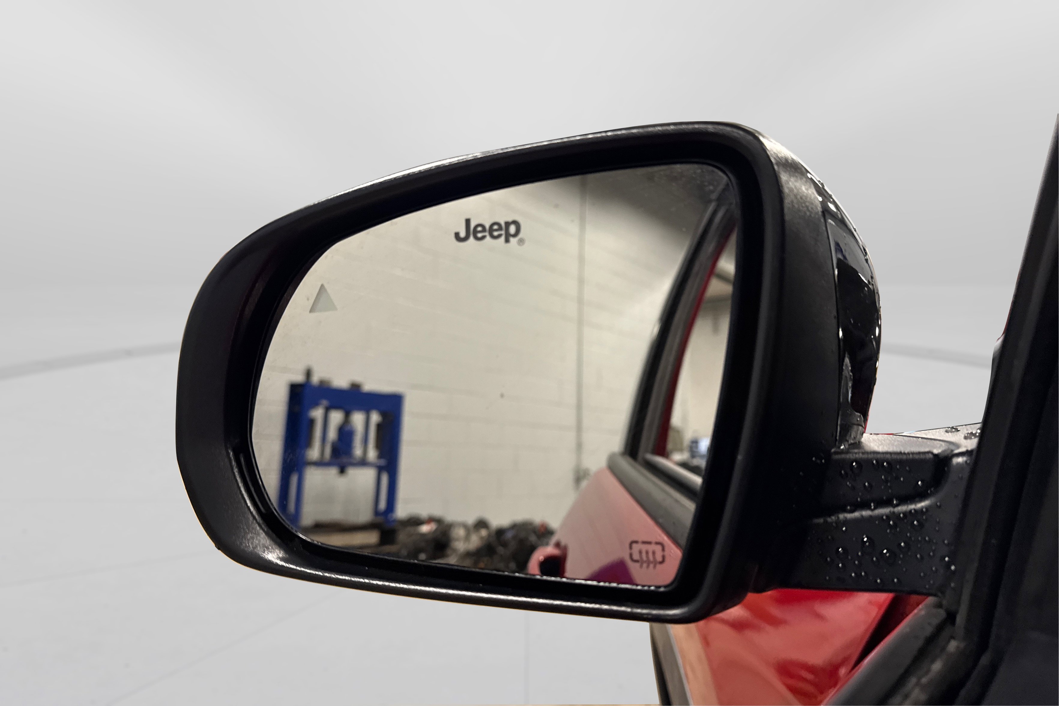 Used 2025 Jeep Compass Limited image 14