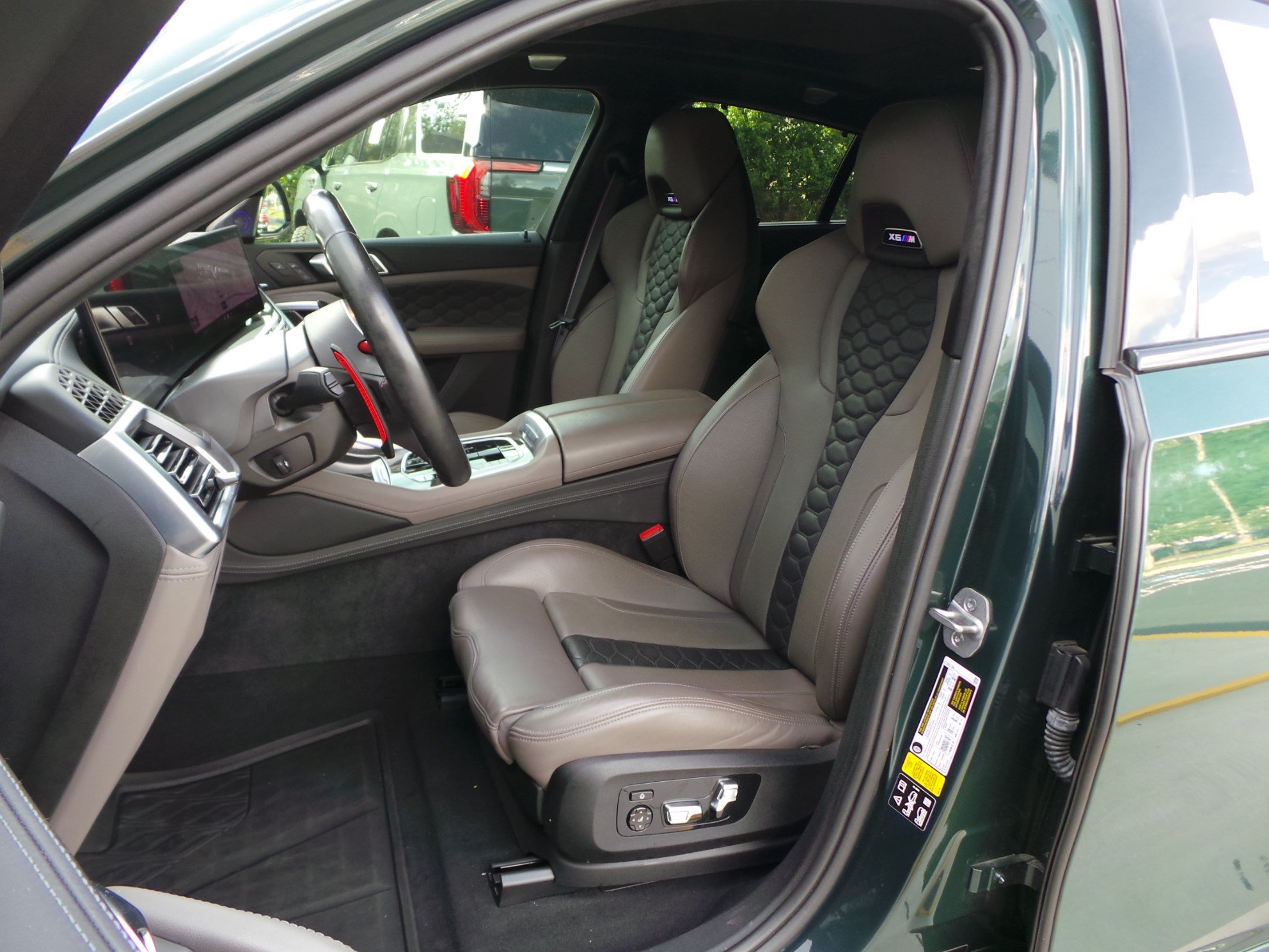 Used 2024 BMW X6 M Competition w/ Executive Package AWD/4WD image 6