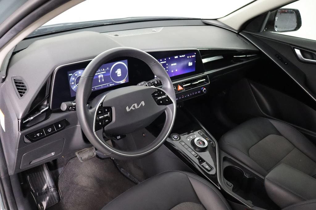 Used 2023 Kia Niro Wind FWD image 25