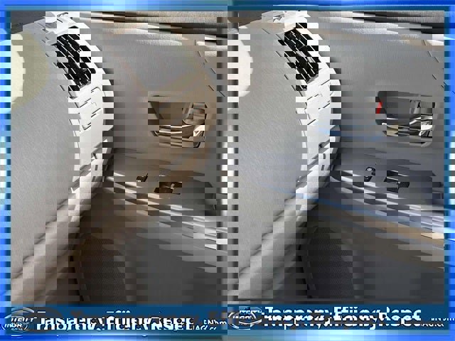 Used 2017 Toyota Prius V Four image 22