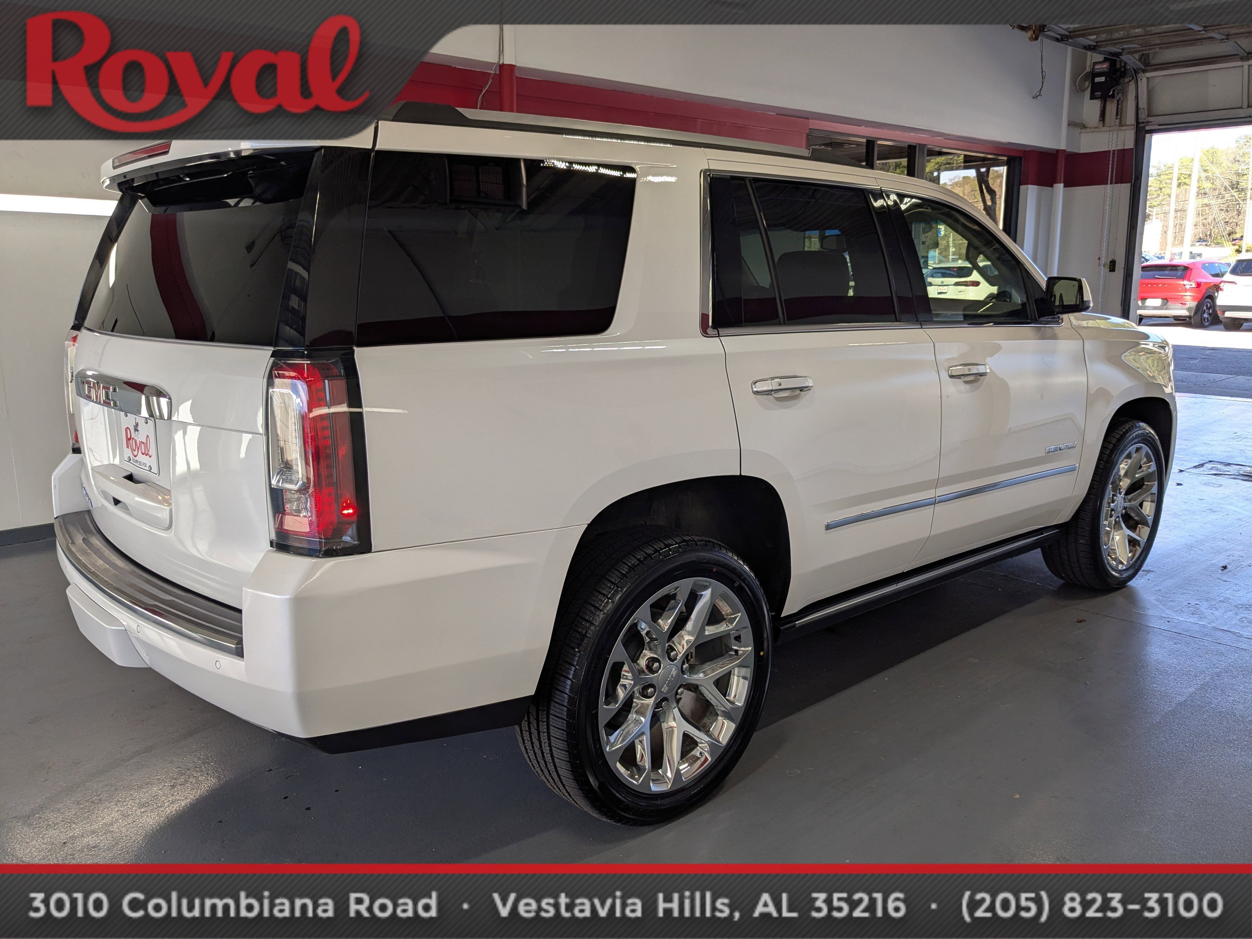 Used 2019 GMC Yukon Denali w/ Denali Ultimate Package image 4