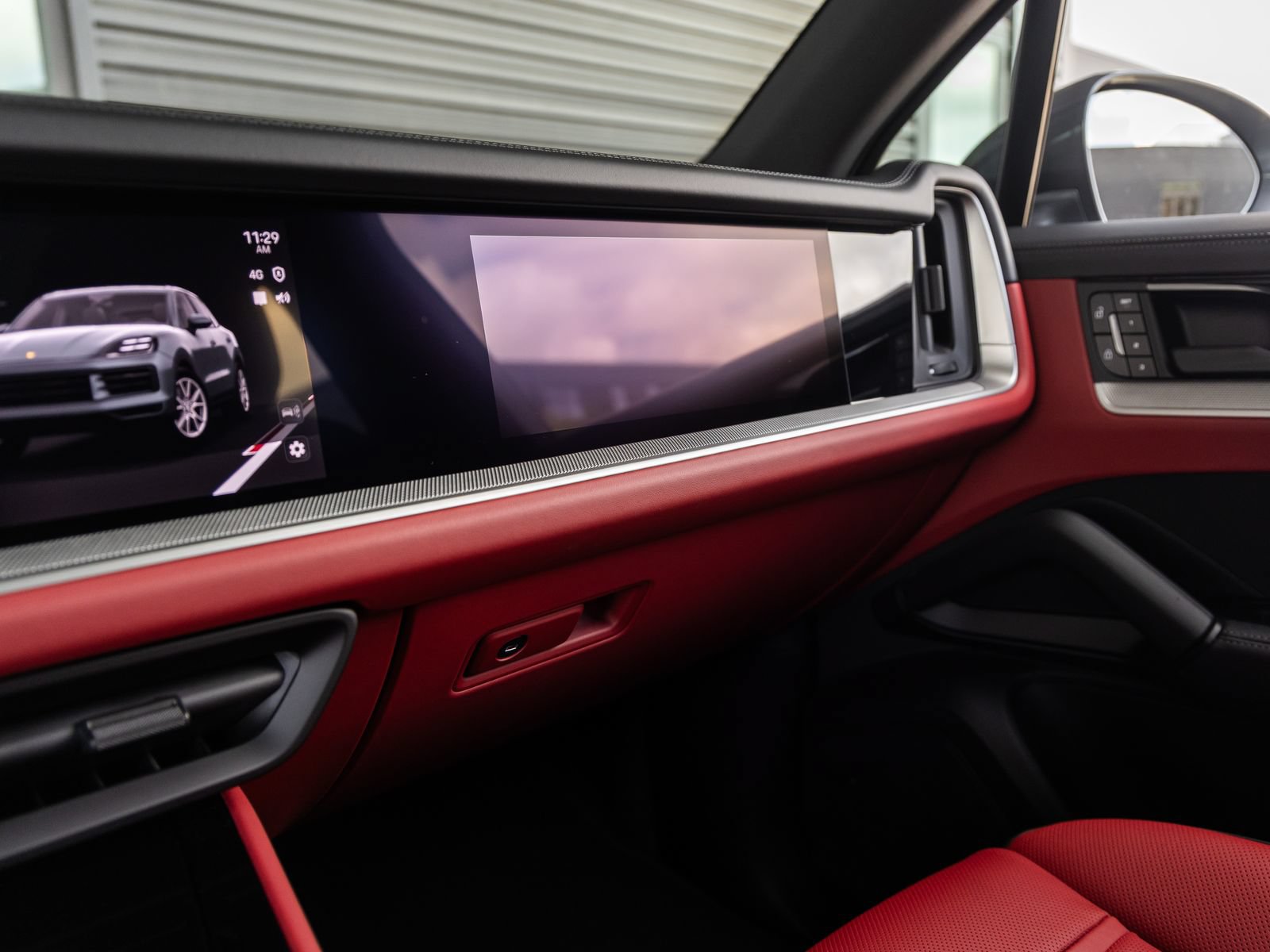 New 2026 Porsche Cayenne AWD/4WD image 31