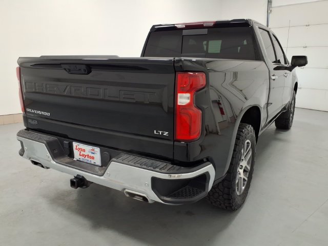 Used 2025 Chevrolet Silverado 1500 LTZ AWD/4WD image 3