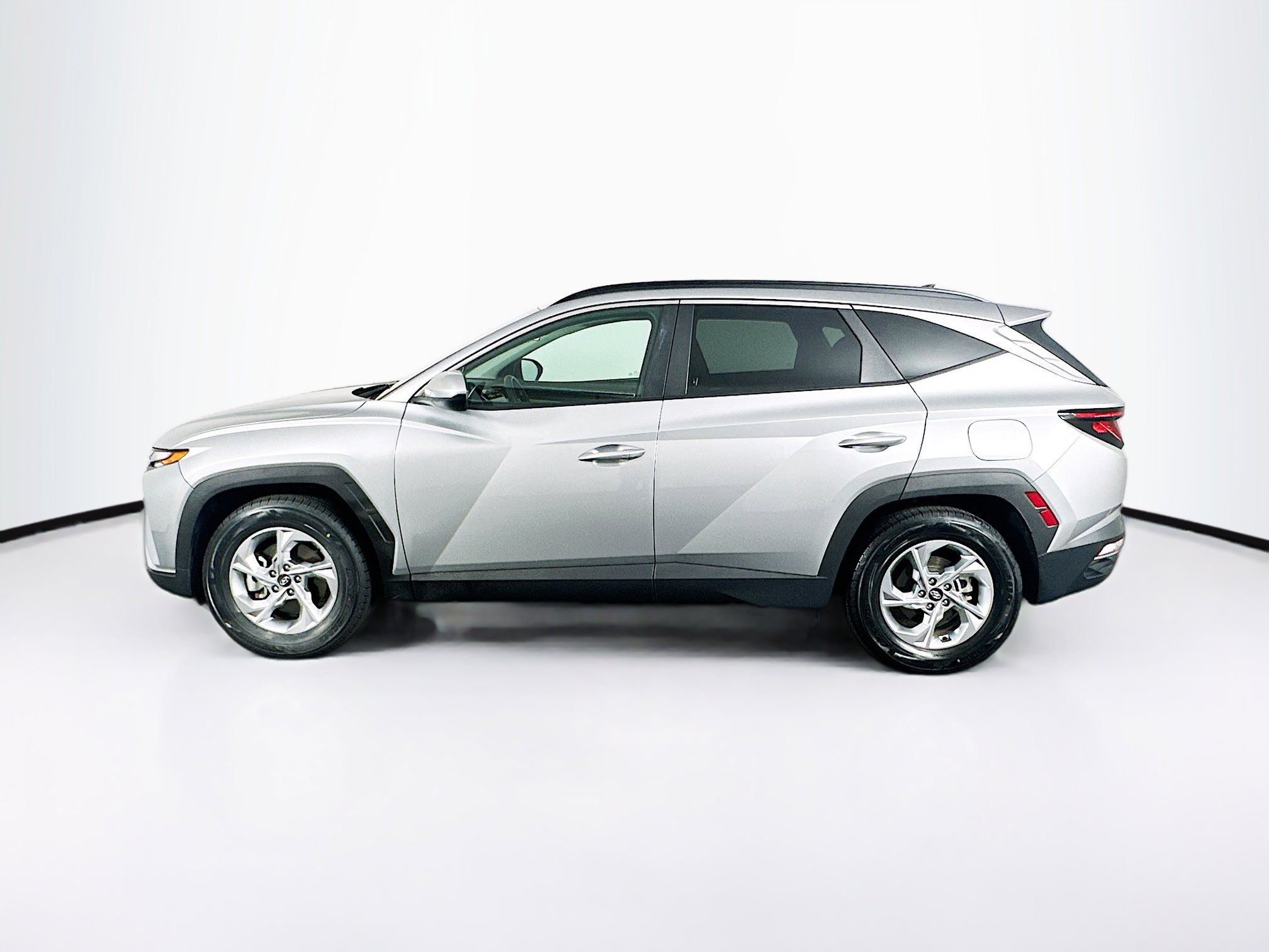 Used 2024 Hyundai Tucson SEL FWD image 4