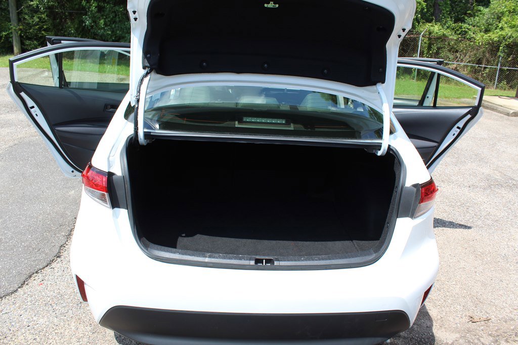Used 2023 Toyota Corolla LE image 16