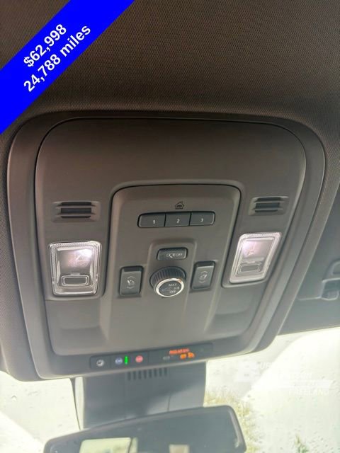 Used 2024 Chevrolet Tahoe Z71 w/ Luxury Package AWD/4WD image 23