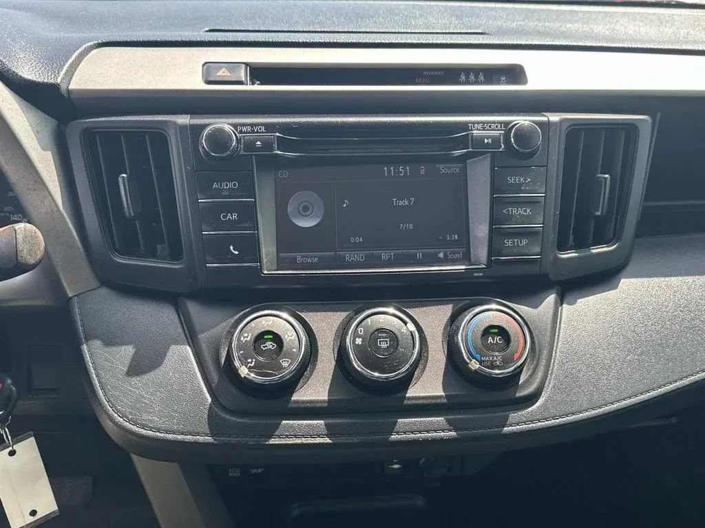 Used 2017 Toyota RAV4 LE FWD image 22