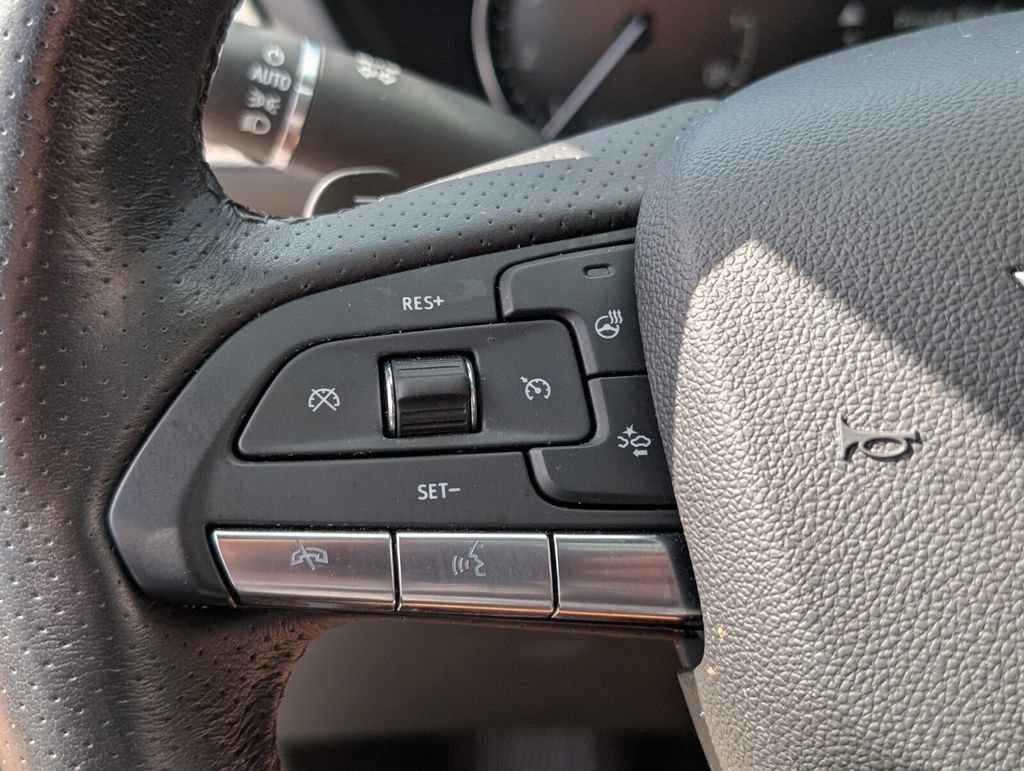 Used 2023 Cadillac XT4 Sport FWD image 26