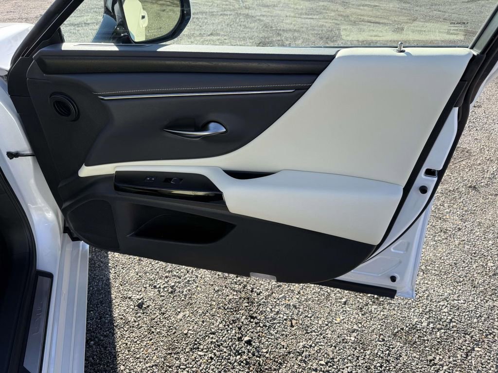 Used 2022 Lexus ES 350 w/ Premium Package image 15