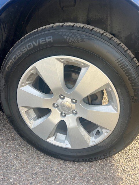 Used 2011 Subaru Outback 2.5i Premium image 8