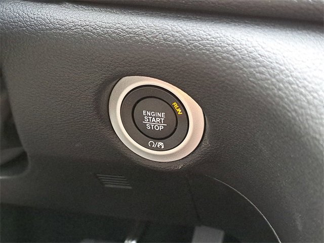 New 2026 Chrysler Pacifica Pinnacle w/ Trailer Tow Group image 24