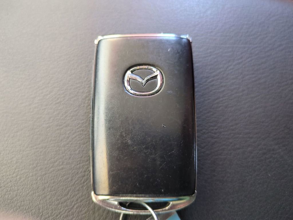 Used 2021 MAZDA CX-5 Carbon Edition image 38