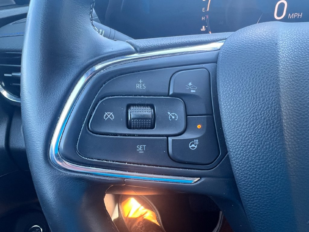 Used 2025 Buick Envista Sport Touring w/ Convenience I Package FWD image 22