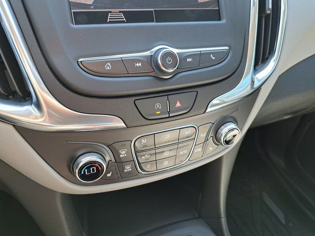 Used 2022 Chevrolet Equinox LT FWD image 15