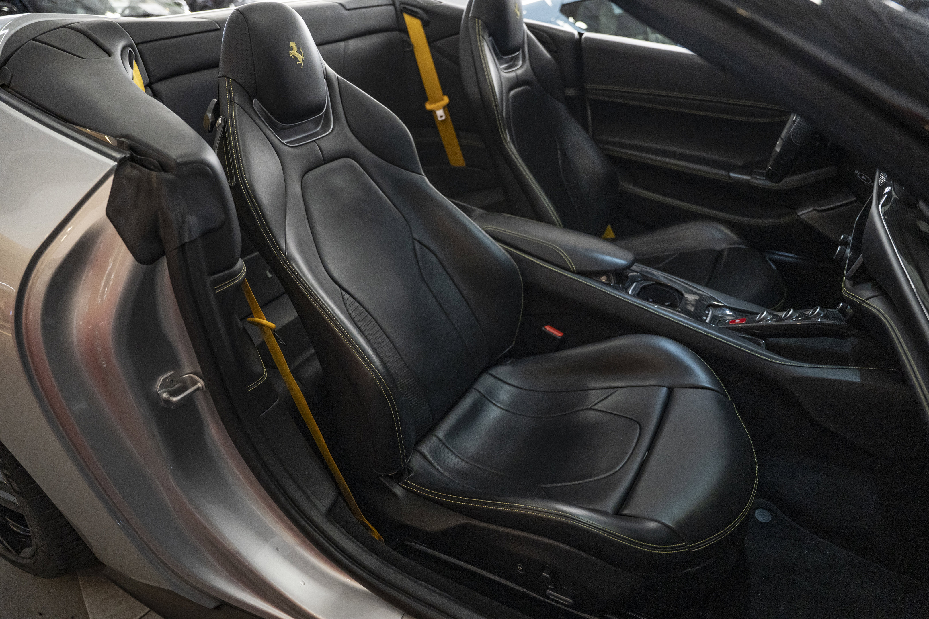 Certified 2019 Ferrari Portofino image 33