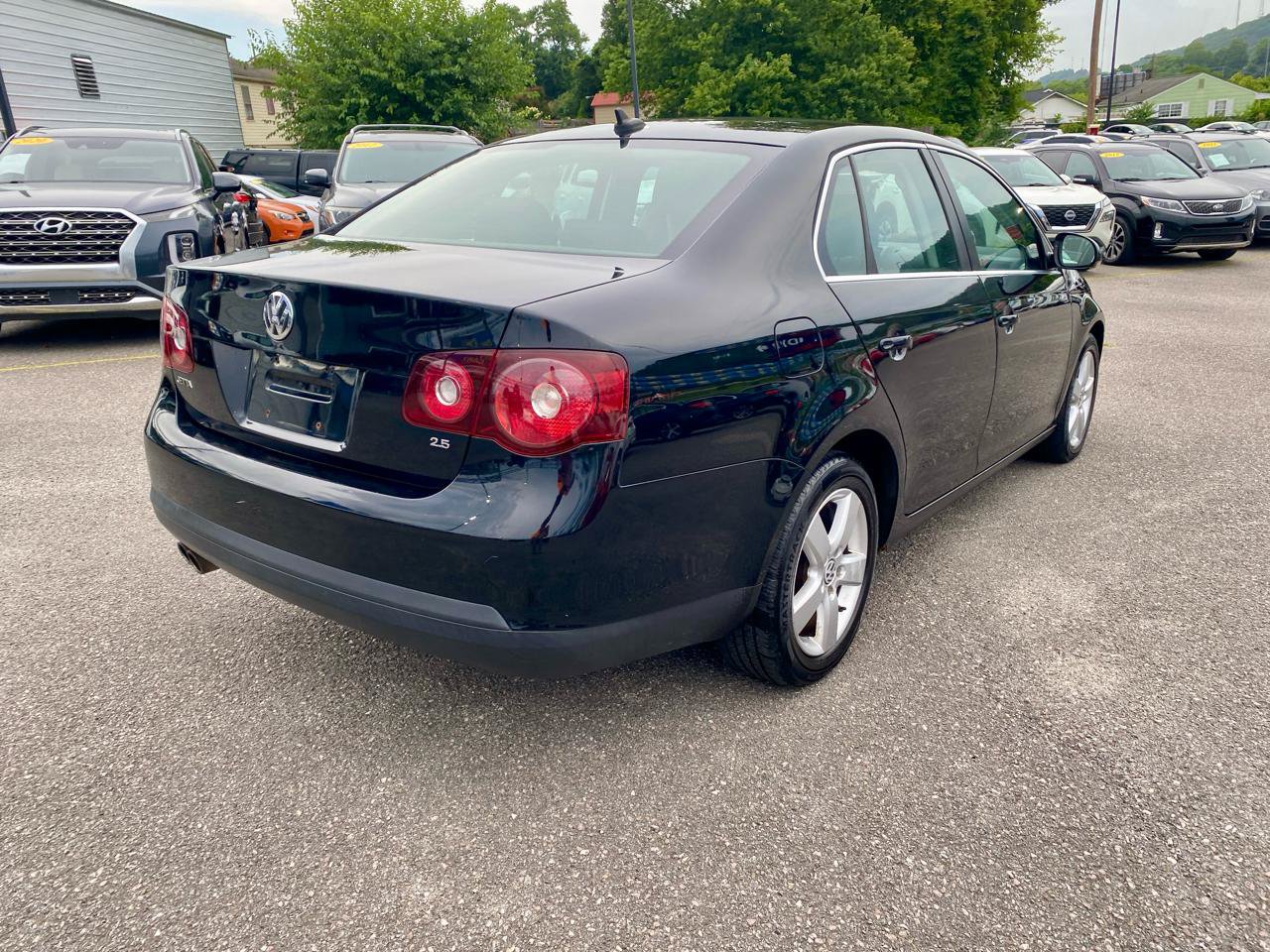 Used 2009 Volkswagen Jetta SE FWD image 7