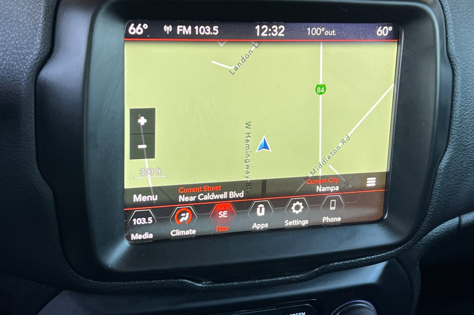 Used 2023 Jeep Renegade Latitude AWD/4WD image 22