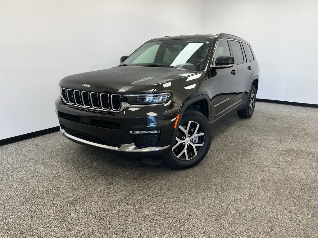 Used 2024 Jeep Grand Cherokee L Limited AWD/4WD image 3