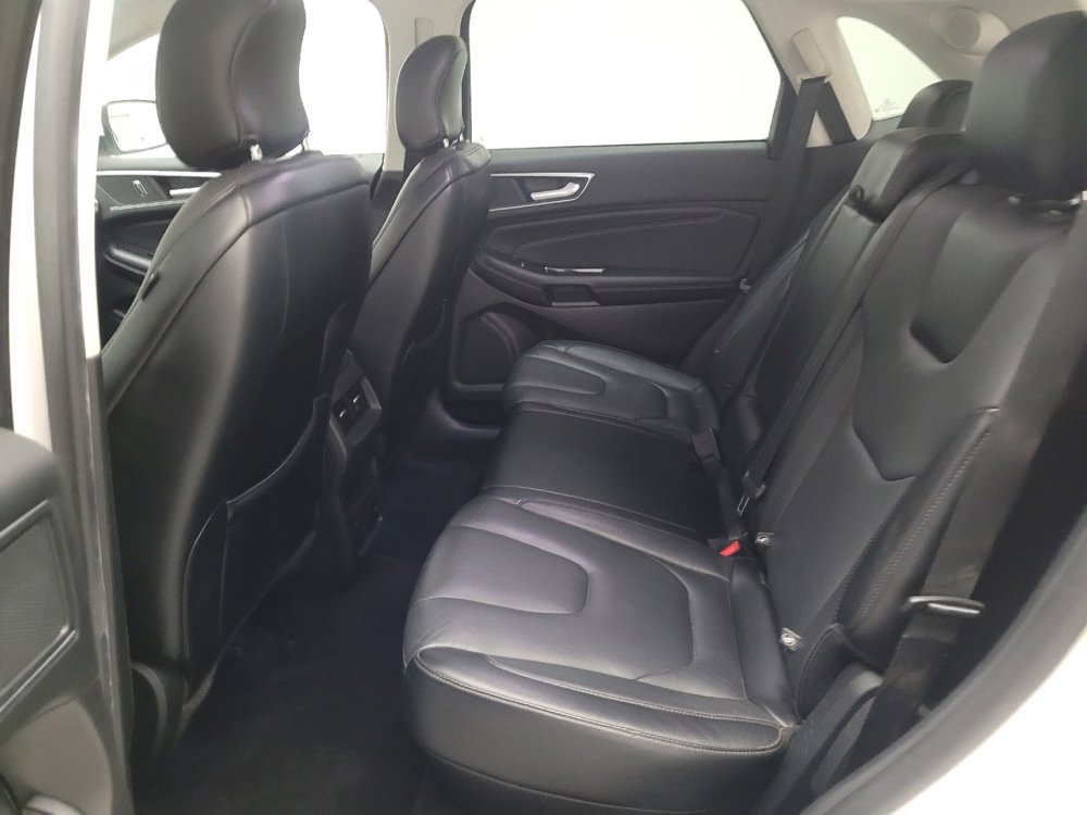 Used 2017 Ford Edge Titanium w/ Technology Package image 18
