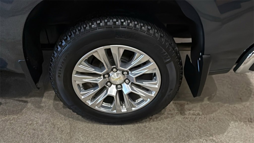 Used 2020 Chevrolet Silverado 1500 LT w/ All-Star Edition image 10