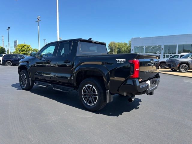 Certified 2025 Toyota Tacoma TRD Sport AWD/4WD image 5