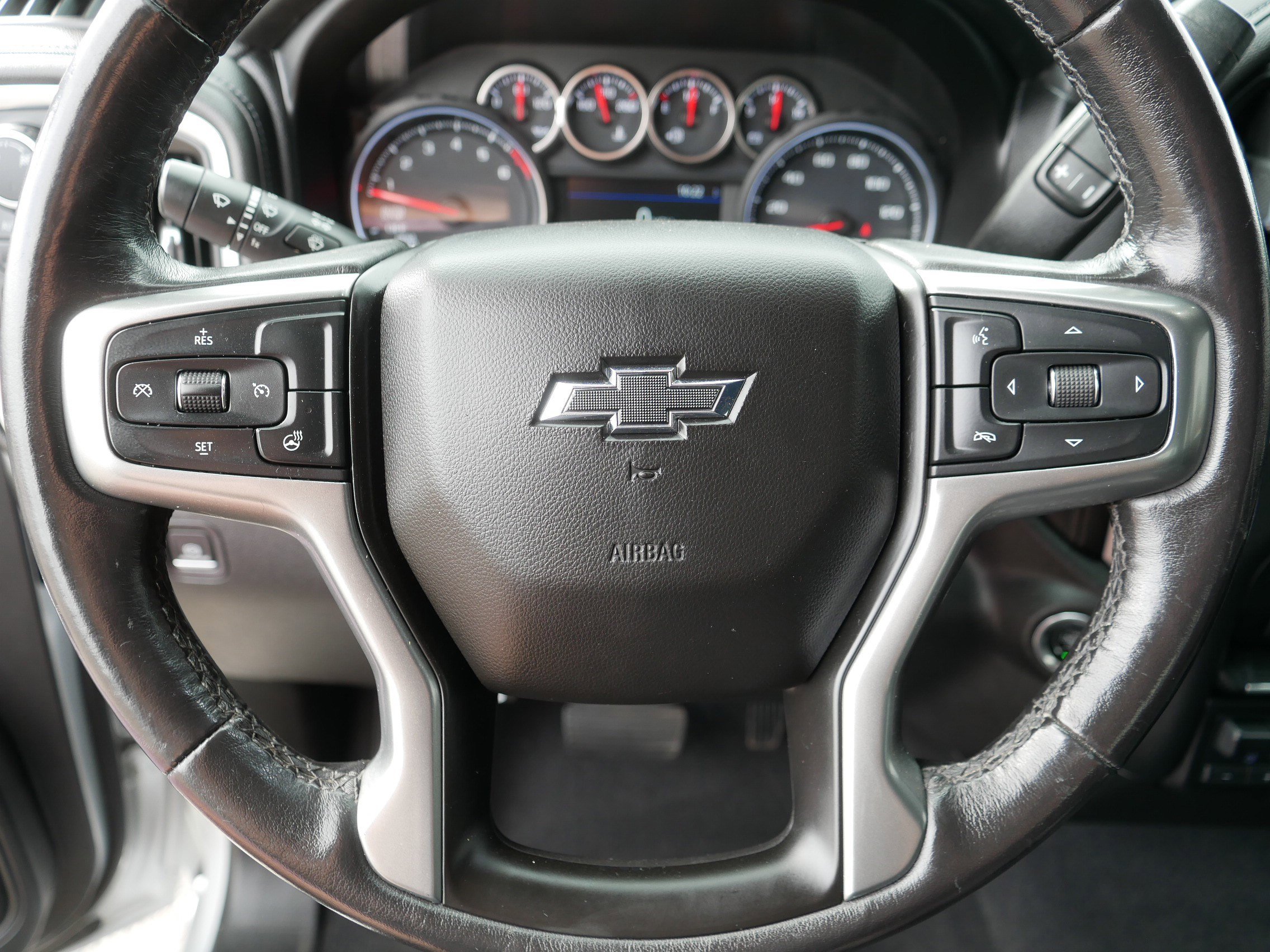 Used 2019 Chevrolet Silverado 1500 LT Trail Boss w/ Convenience Package AWD/4WD image 25