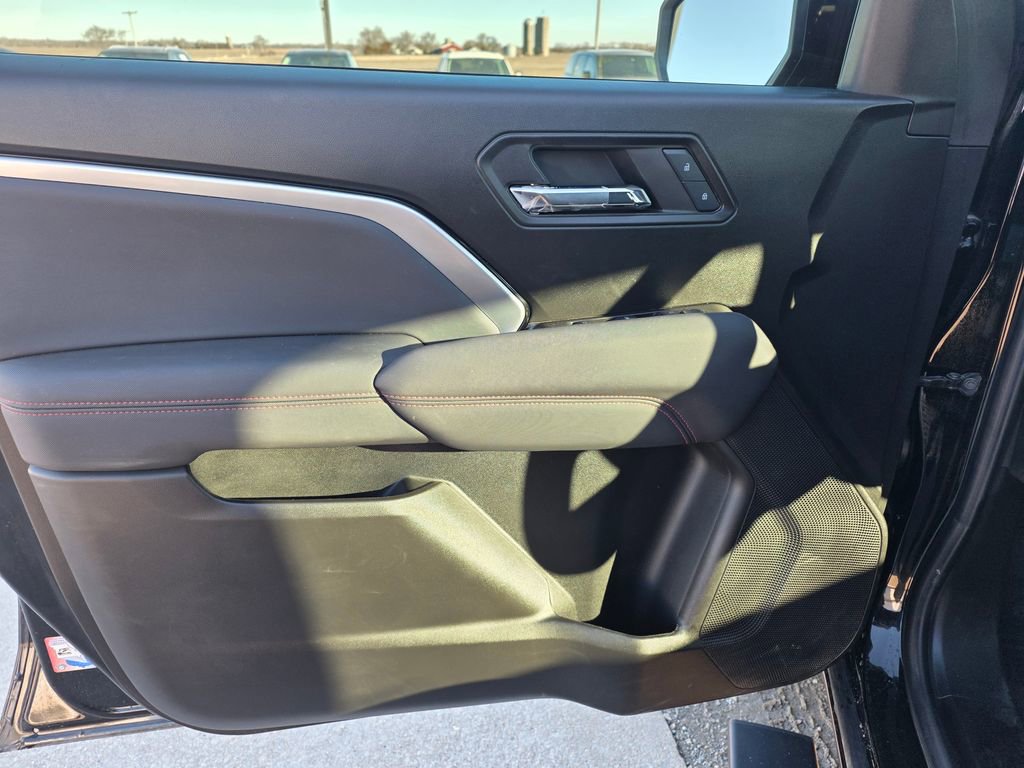 Used 2024 Chevrolet Colorado Z71 w/ Advanced Trailering Package image 13