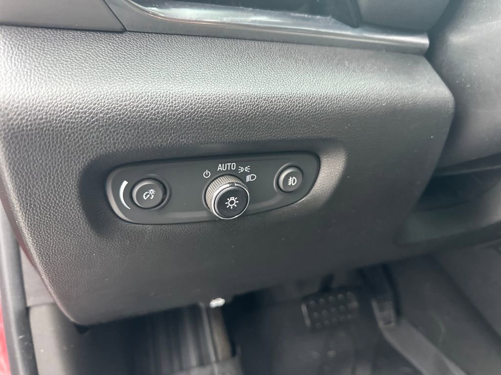 Certified 2019 Chevrolet Traverse LT image 14