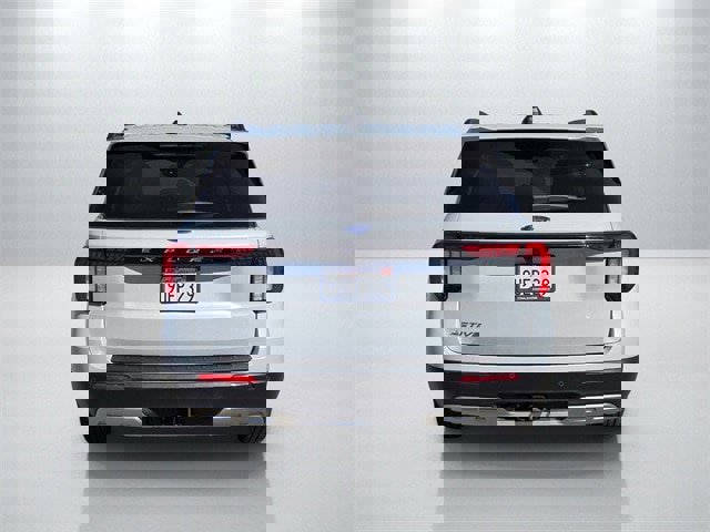 Certified 2025 Ford Explorer Active w/ Active Comfort Package image 5