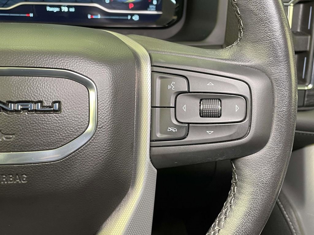 Used 2022 GMC Yukon Denali w/ Denali Premium Package image 39