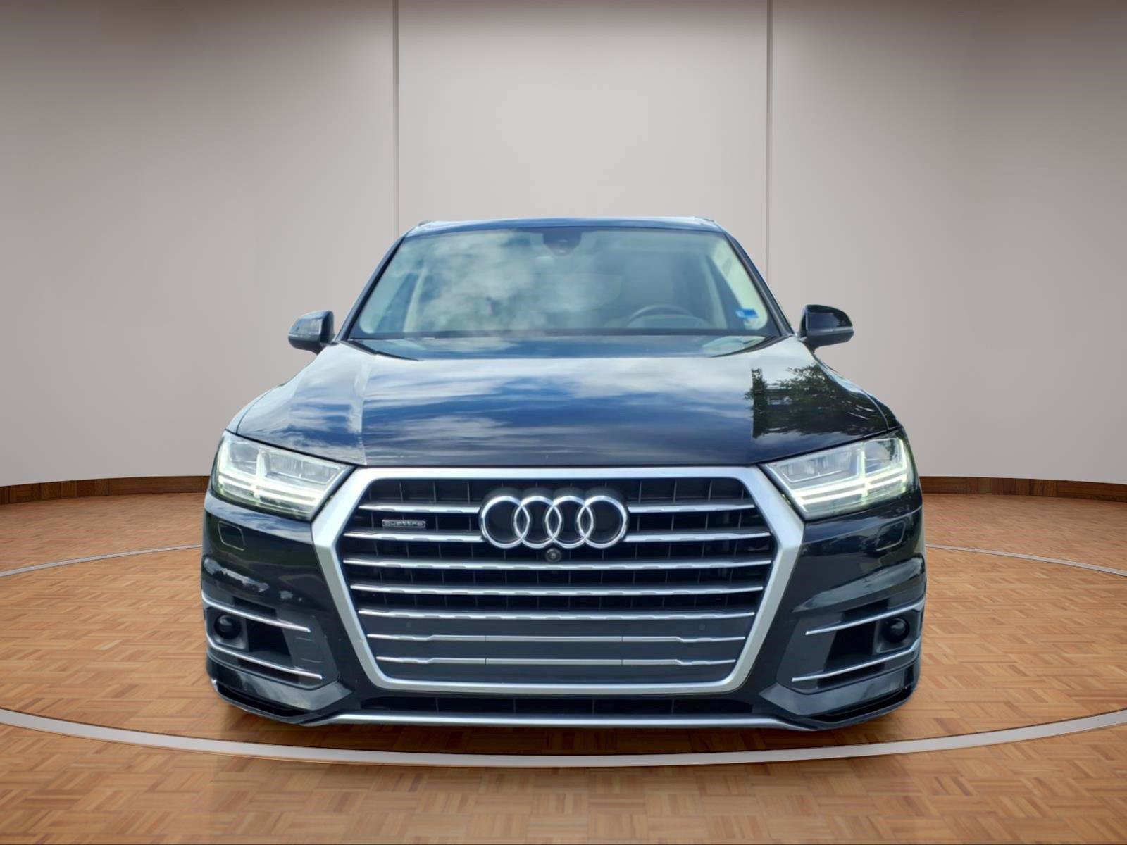 Used 2019 Audi Q7 3.0T Prestige w/ Prestige Package AWD/4WD image 2