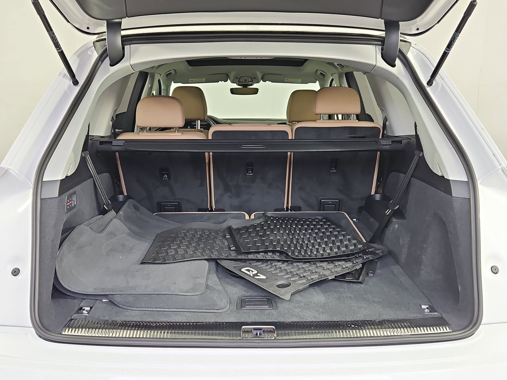 Certified 2025 Audi Q7 2.0T Premium Plus w/ Premium Plus Package image 15