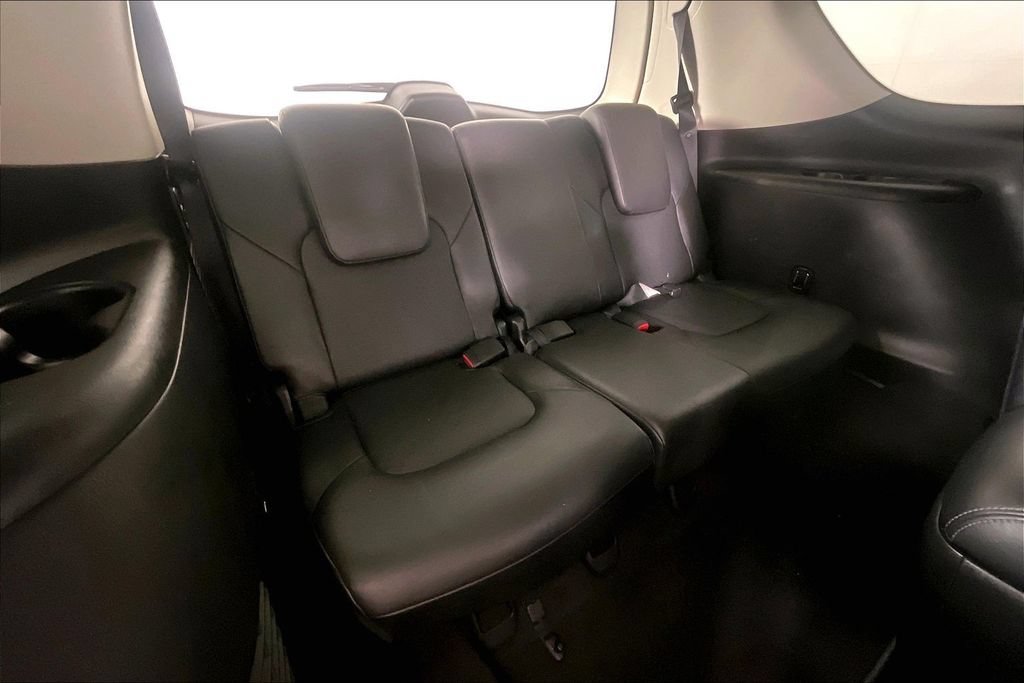 Used 2017 INFINITI QX80 2WD image 36