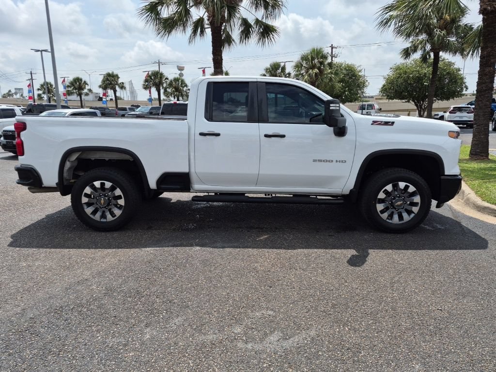 Used 2024 Chevrolet Silverado 2500 Custom w/ Custom Convenience Package RWD image 6
