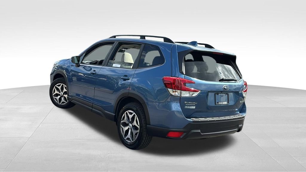 Used 2021 Subaru Forester Premium image 5