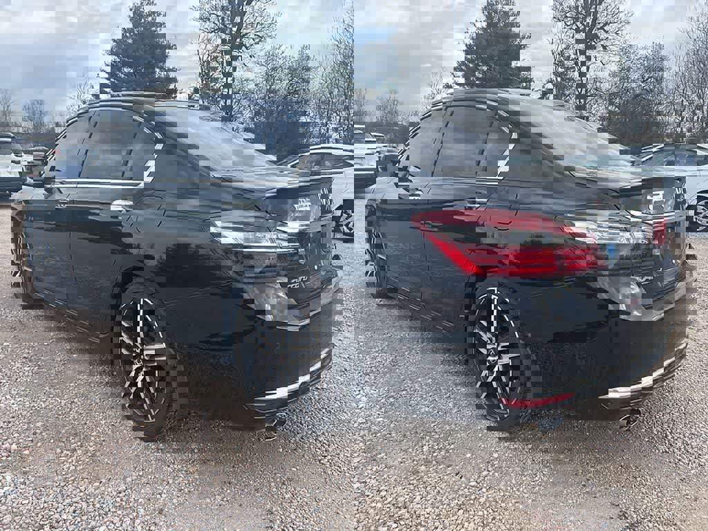 Used 2016 Honda Accord Touring image 6