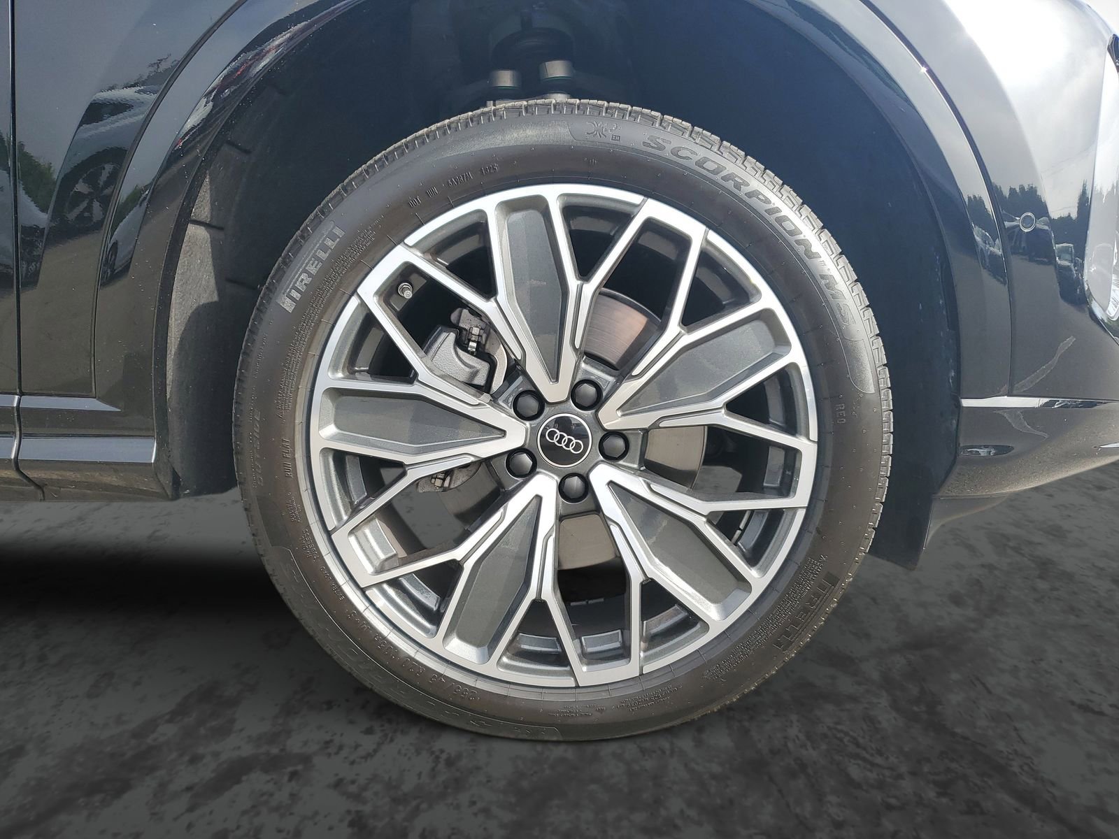 Used 2025 Audi Q5 Premium Plus image 6