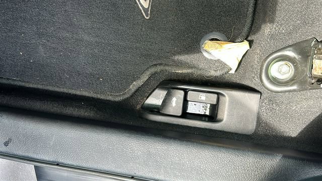 Used 2015 Toyota Camry SE FWD image 20