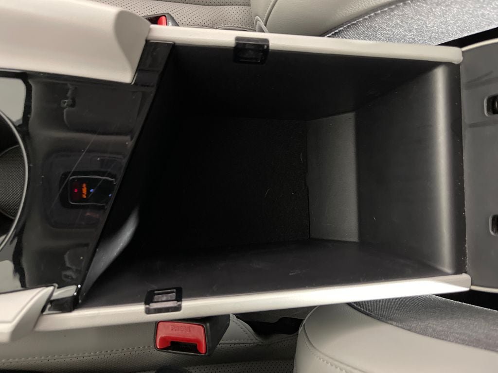 Certified 2025 Hyundai Elantra Limited FWD image 25