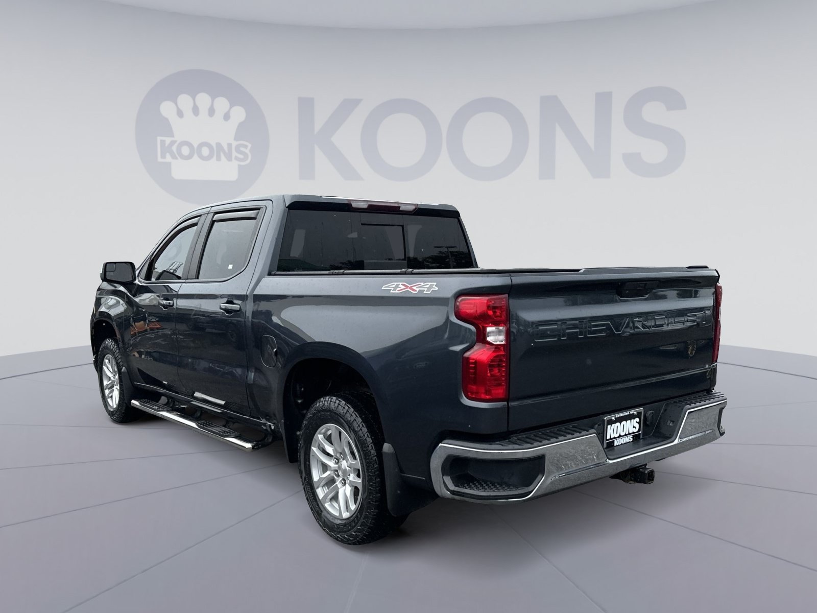 Used 2021 Chevrolet Silverado 1500 LT w/ Convenience Package II AWD/4WD image 8