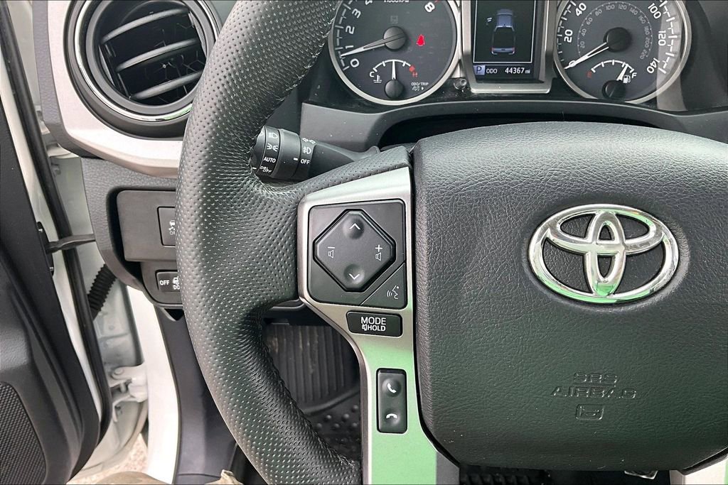 Used 2021 Toyota Tacoma SR5 image 12