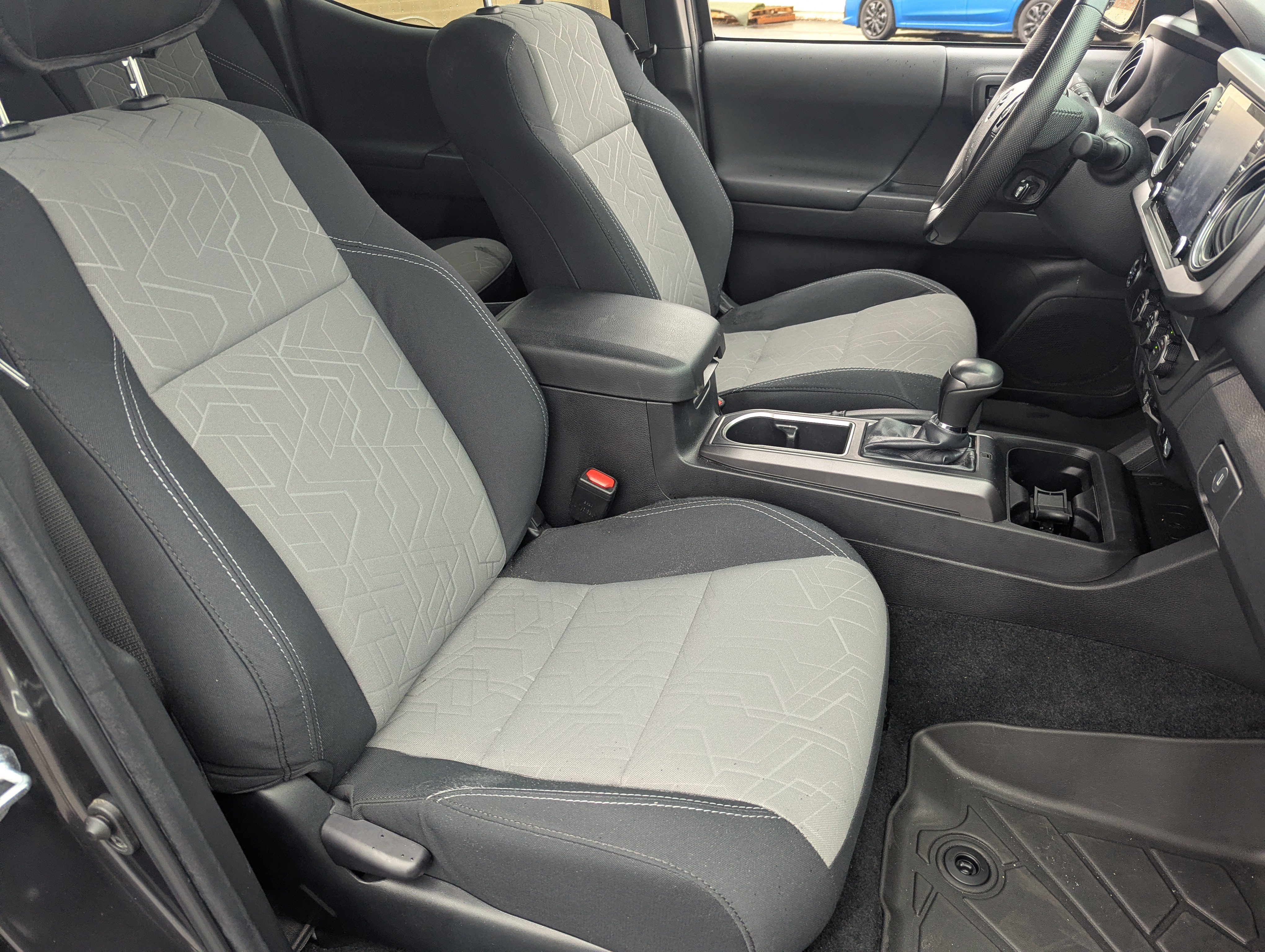 Used 2023 Toyota Tacoma TRD Off-Road RWD image 10