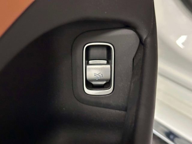 Certified 2023 Mercedes-Benz S 580e 4MATIC Sedan image 17