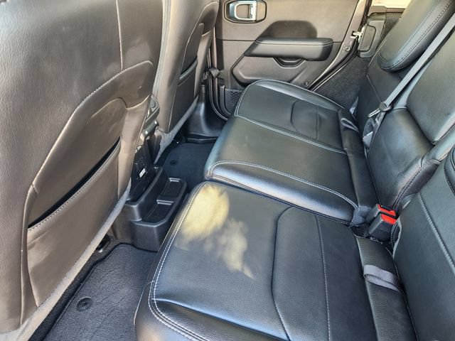 Used 2023 Jeep Wrangler Unlimited Sahara AWD/4WD image 32