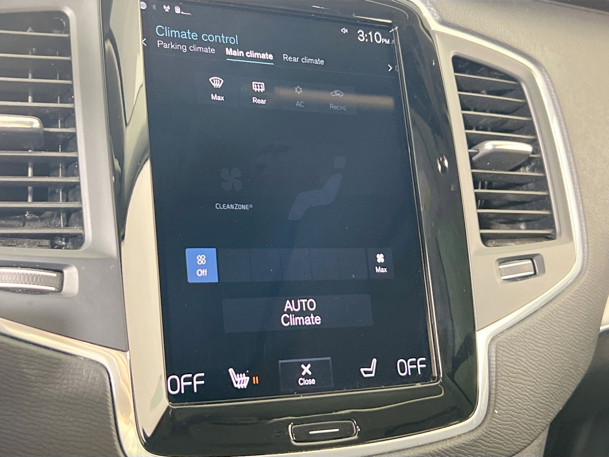 Used 2022 Volvo XC90 T5 Momentum w/ Climate Package image 15