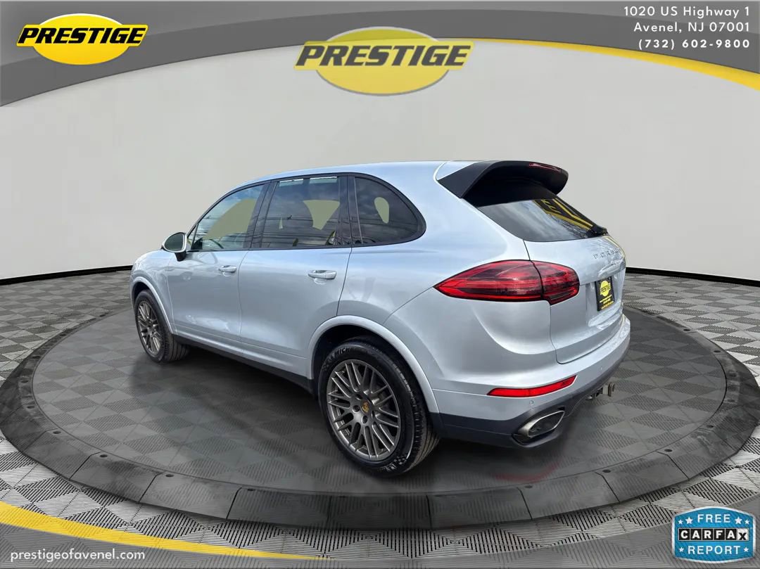 Used 2017 Porsche Cayenne Platinum Edition AWD/4WD image 7