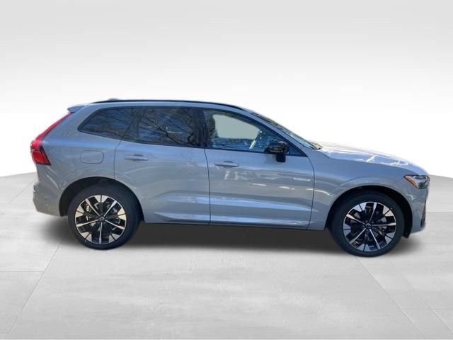 New 2026 Volvo XC60 T8 Plus w/ Climate Package AWD/4WD image 8