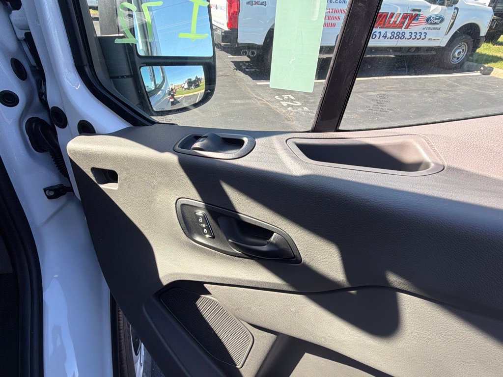 New 2027 Ford Transit 250 148 Medium Roof w/ Load Area Protection Package RWD image 26