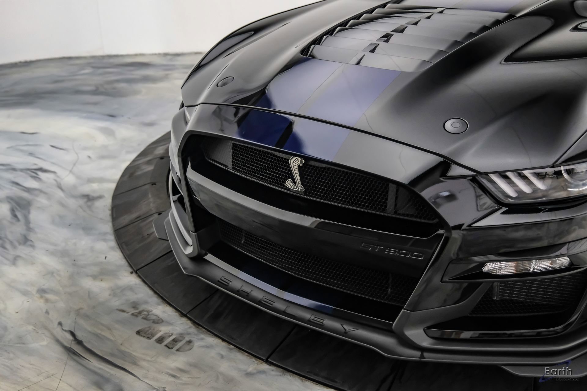 Used 2021 Ford Mustang Shelby GT500 w/ Carbon Fiber Track Pack RWD image 32