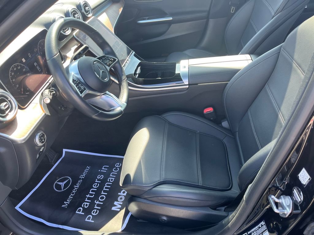 Certified 2023 Mercedes-Benz C 300 4MATIC Sedan w/ Exclusive Trim Package image 9